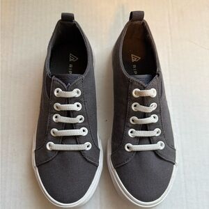 NEW Ripzone Youth Boy Skyler Shoe Size 12